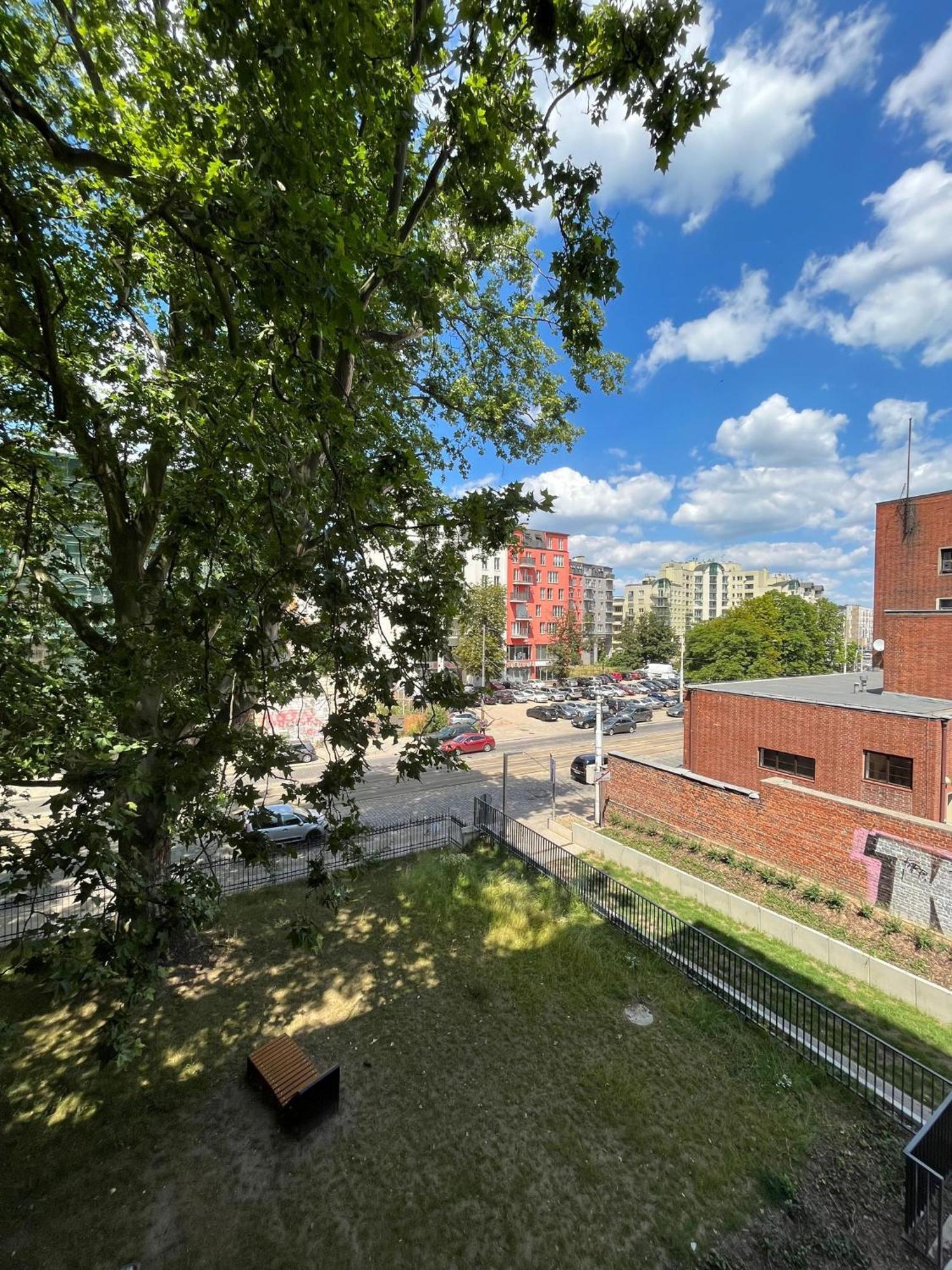 Komfort Z Balkonem W Centrum Wroclaw Exterior photo